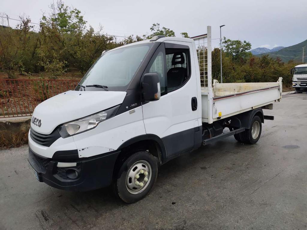 Iveco DAILY 35-140 Foto 16