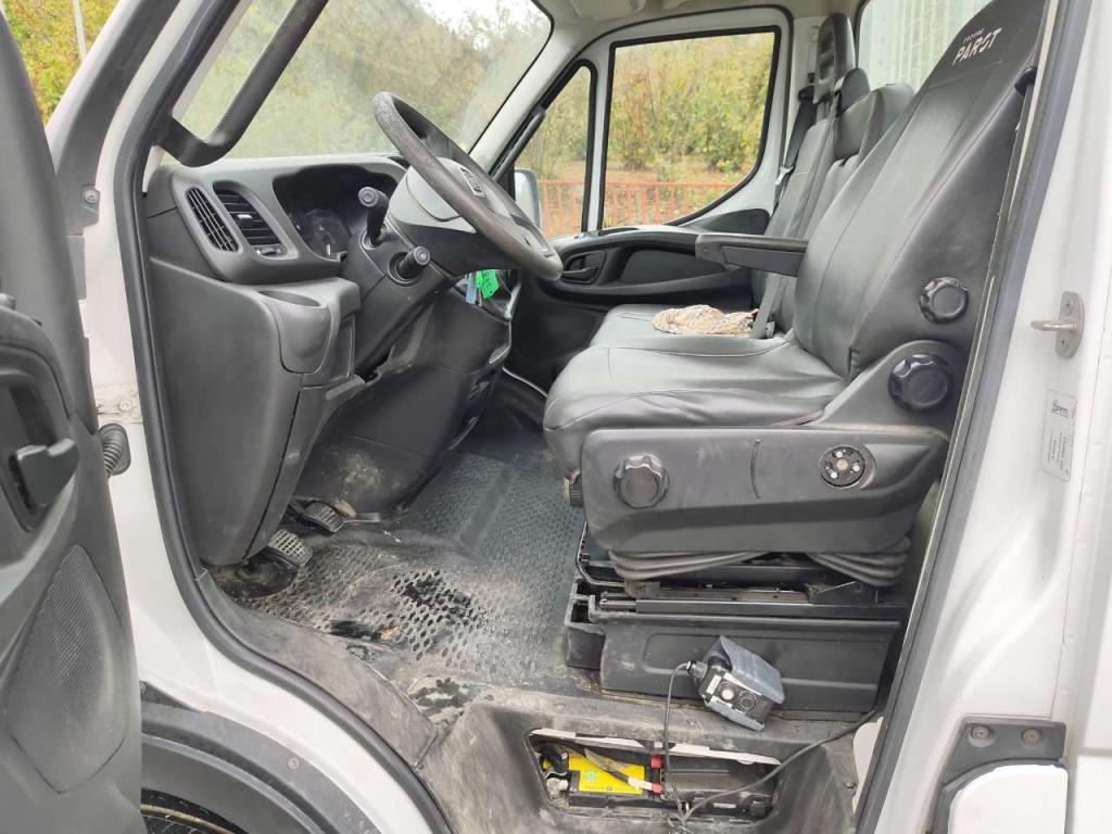 Iveco DAILY 35-140 Foto 17