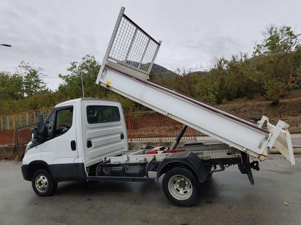 Iveco DAILY 35-140 Foto 25