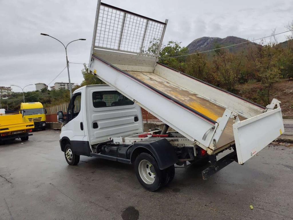 Iveco DAILY 35-140 Foto 30