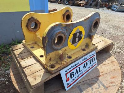 pin-on for 12-15 ton excavators Attachment plate vendida por Balavto