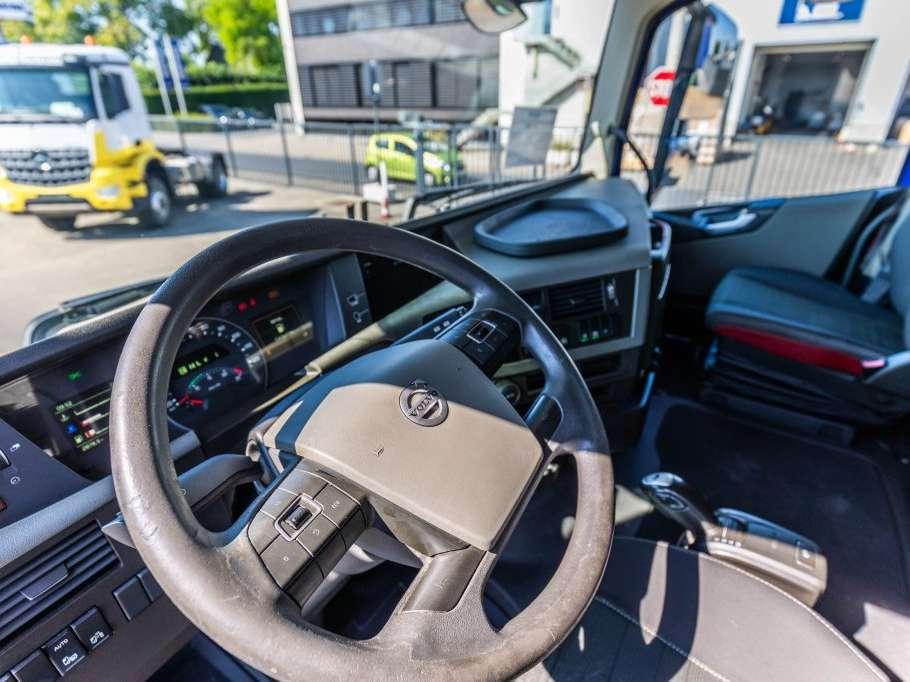 Volvo FH 420 Foto 13