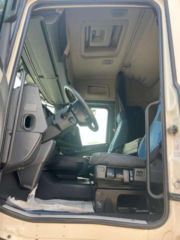 Scania 440 USATO TRATTORE CON RALLA Foto 6