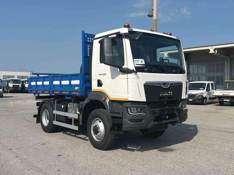 Man TGM 13.250 4x4 Foto 19