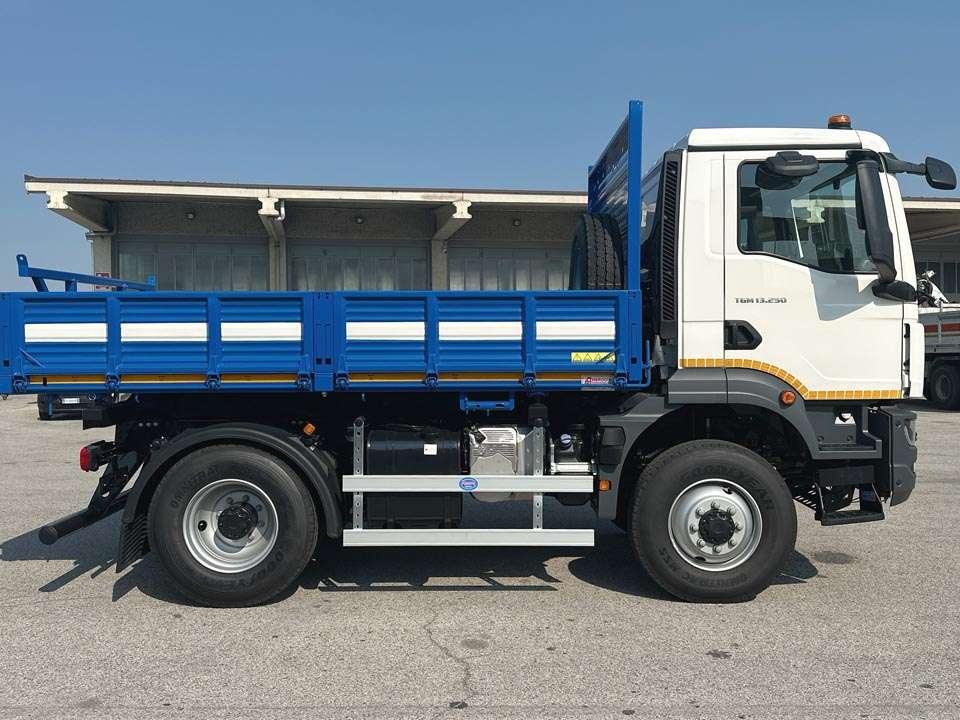 Man TGM 13.250 4x4 Foto 21