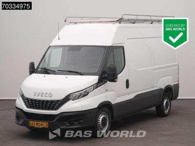 Iveco Daily 35S16 Automaat L2H2 3,5t Trekhaak LED Navi Airco Cruise Camera Imperiaal Euro6 L2 A/C Towbar vendida por BAS World B.V.