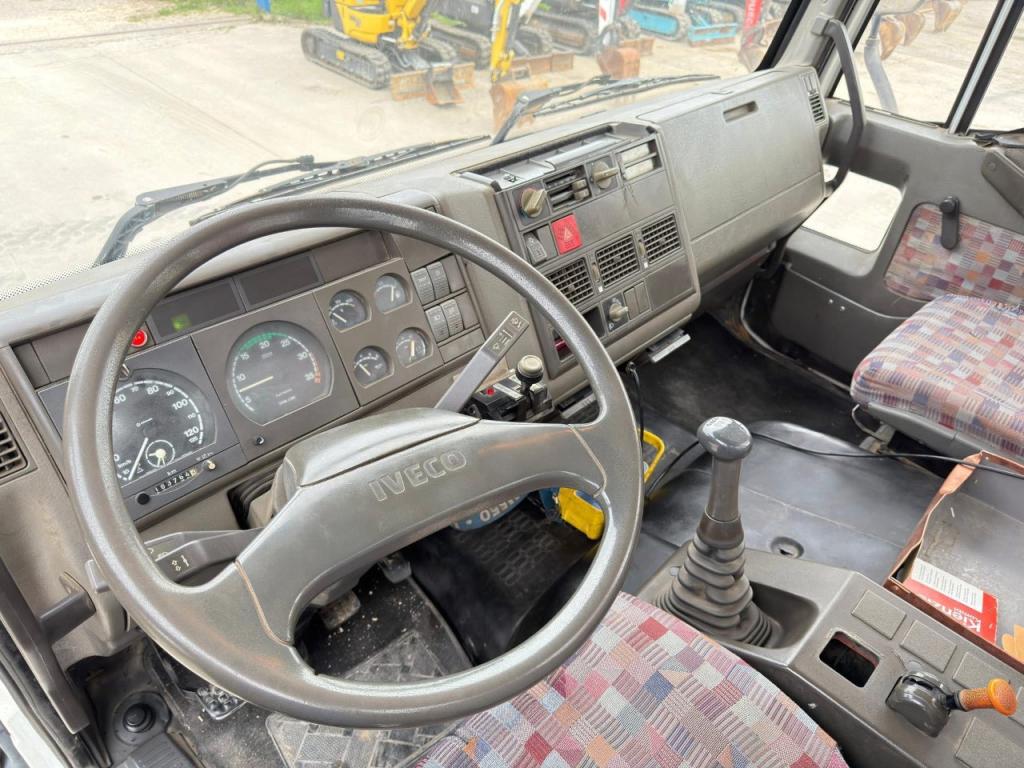 Iveco 130E18 Foto 8