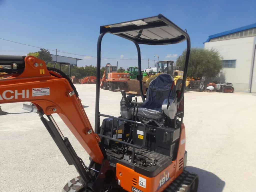 Hitachi ZX19U-6 YR Foto 14