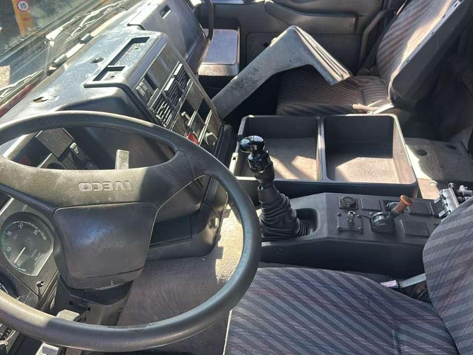 Iveco 240E38 Foto 3