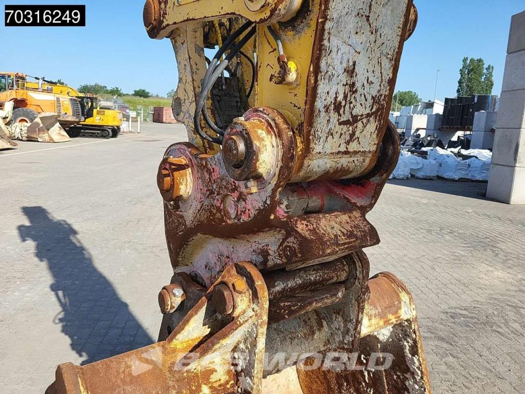 Komatsu PW180 -7E0 OUTRIGGERS + BLADE Foto 16