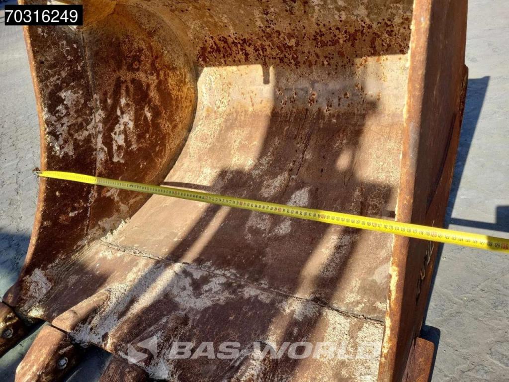 Komatsu PW180 -7E0 OUTRIGGERS + BLADE Foto 18