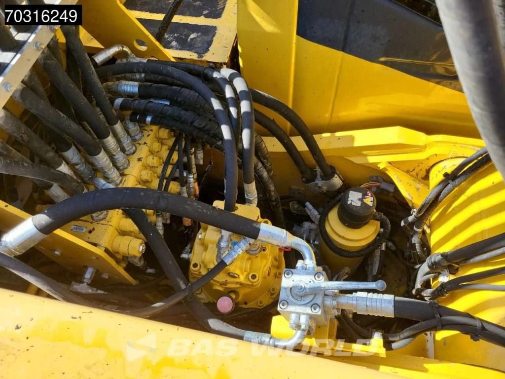 Komatsu PW180 -7E0 OUTRIGGERS + BLADE Foto 30