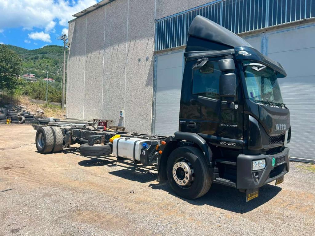 Iveco EUROCARGO 180-280 Foto 3