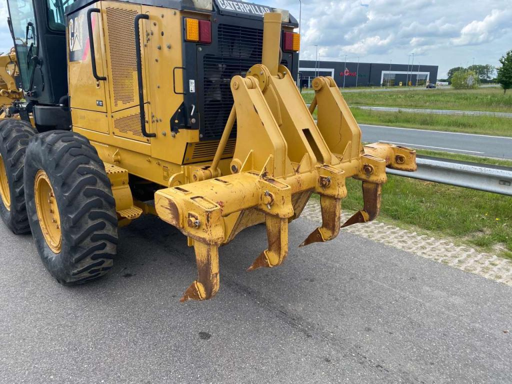 Caterpillar 140M Ripper + Pushblock Foto 11