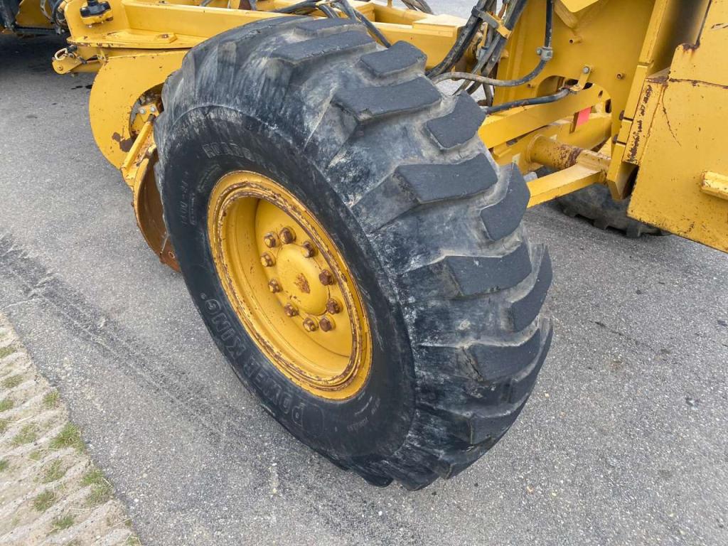 Caterpillar 140M Ripper + Pushblock Foto 8