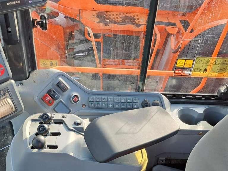 Doosan DL320-7 Foto 14