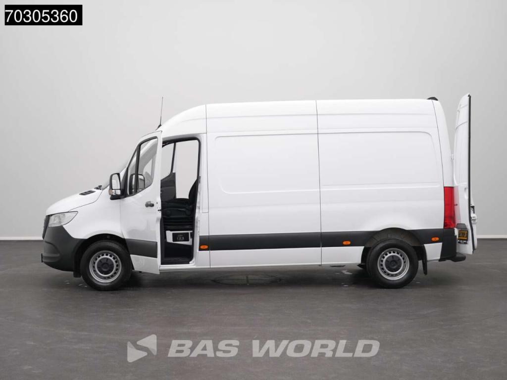 Mercedes Sprinter 315 CDI Automaat L2H2 150PK Airco Camera MBUX CarPlay Euro6 L2 Airco Foto 14
