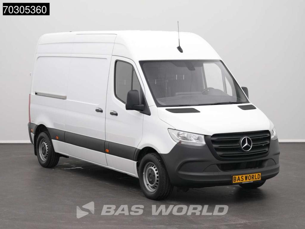 Mercedes Sprinter 315 CDI Automaat L2H2 150PK Airco Camera MBUX CarPlay Euro6 L2 Airco Foto 3
