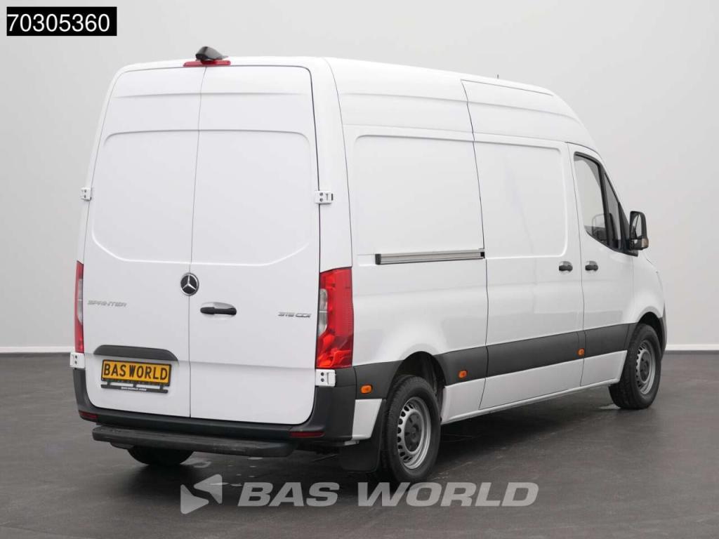 Mercedes Sprinter 315 CDI Automaat L2H2 150PK Airco Camera MBUX CarPlay Euro6 L2 Airco Foto 5