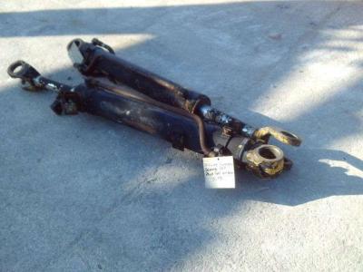 Pistón de retorno de cuchara para Fiat Hitachi W170 vendida por OLM 90 Srl