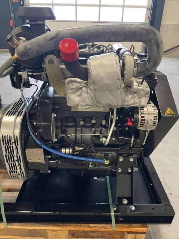 JCB 448TGWA-72 - 80kVA marine genset St-5 - DPX-22002 Foto 11