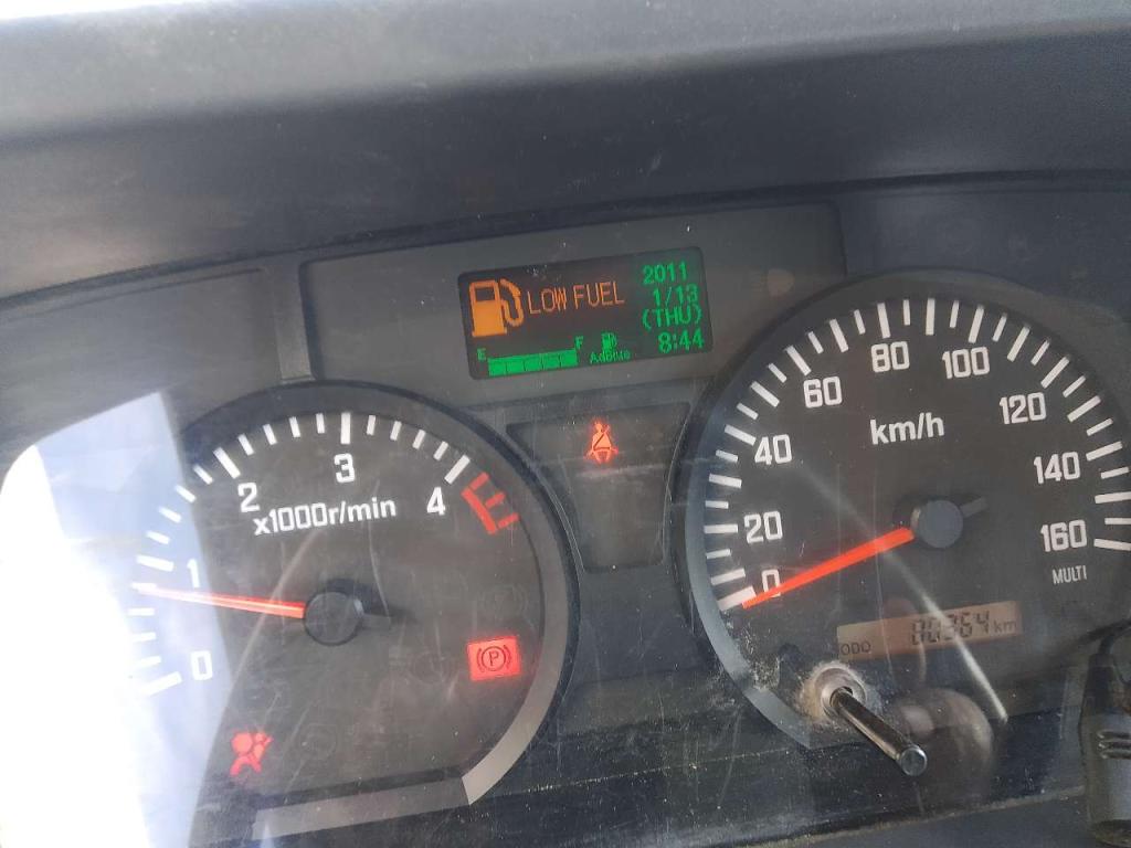 Isuzu N1R 87A Foto 4