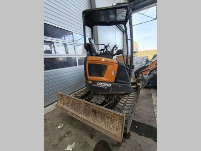 Case CX25D CANOPY vendida por Iveco Orecchia Spa