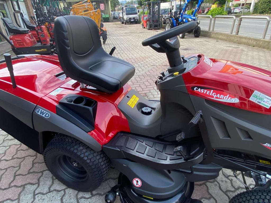 Castelgarden XHT 240 4WD - TRAZIONE INTEGRALE Foto 11