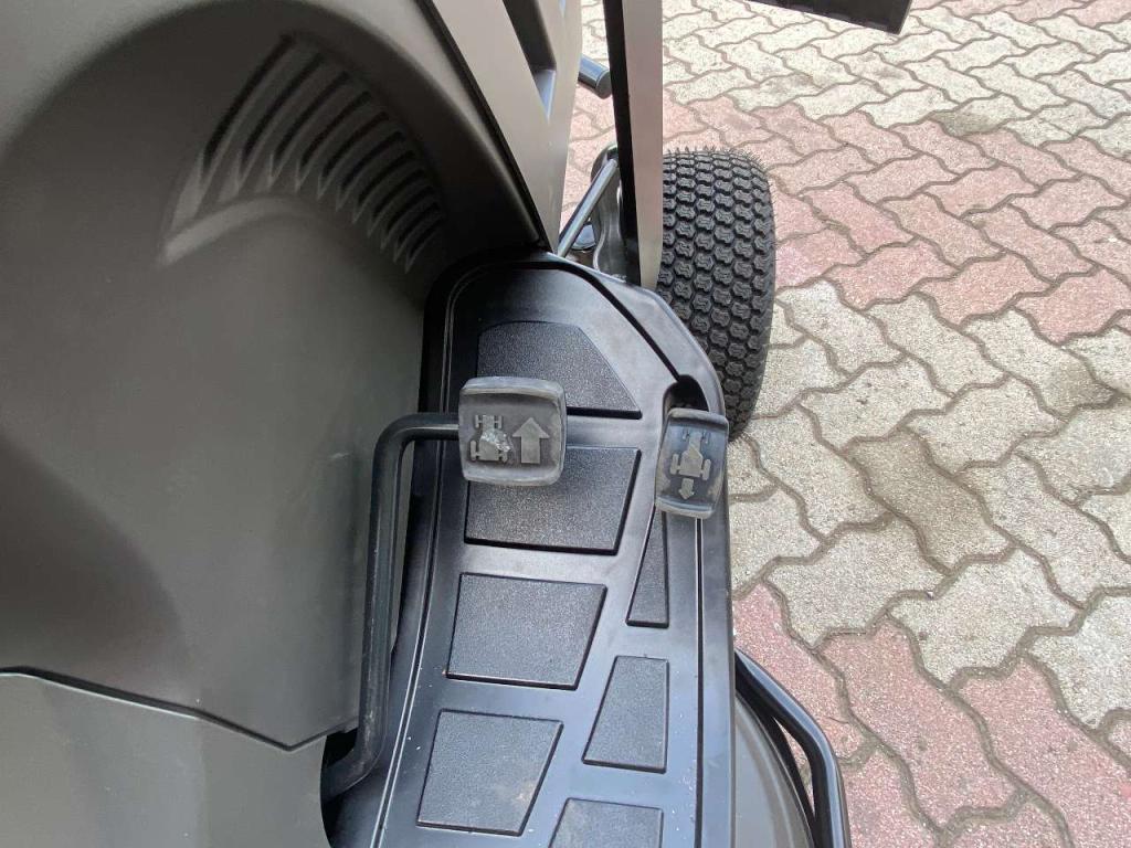 Castelgarden XHT 240 4WD - TRAZIONE INTEGRALE Foto 16