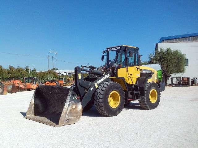 Komatsu WA250PZ-5 Foto 1