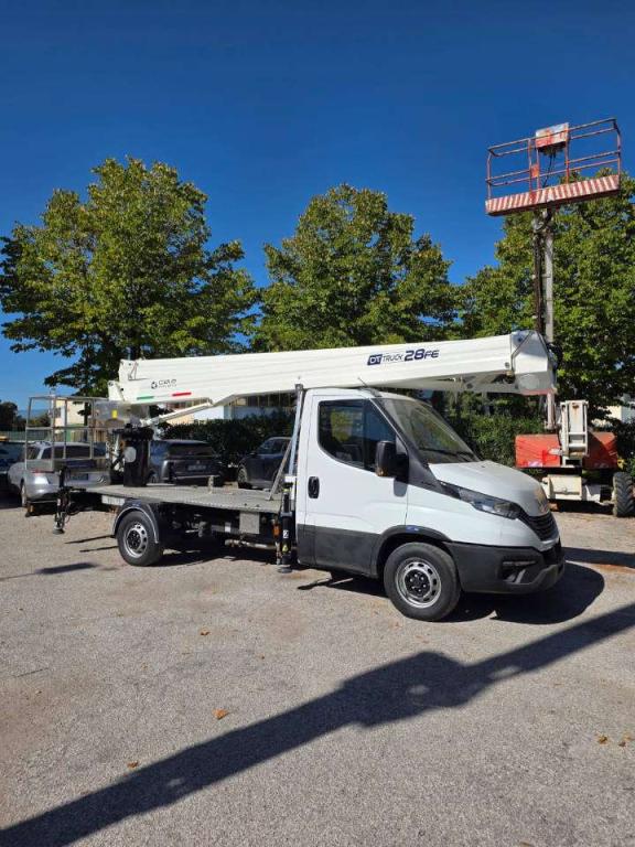 Cela DT 28 Foto 1