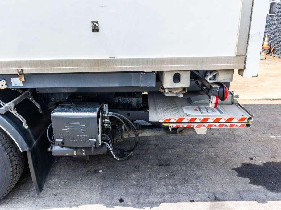 Renault D14 250 + DHOLLANDIA Foto 15