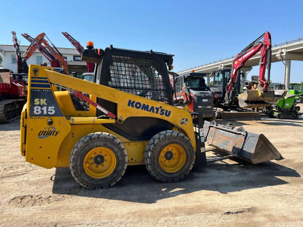 Komatsu SK 815 Foto 2