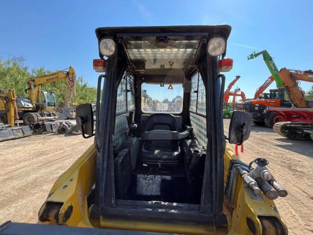 Komatsu SK 815 Foto 6