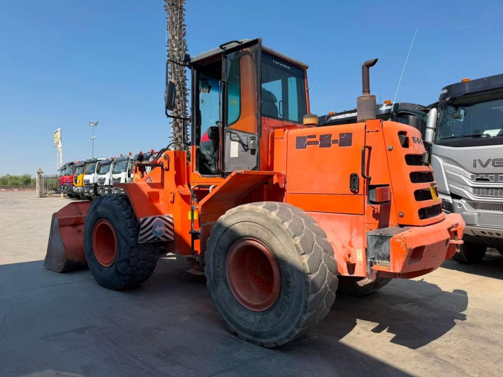 Fiat Hitachi W130A Foto 3