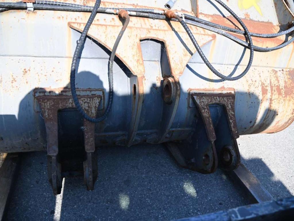 Trevi Benne pin-on 3000 mm with hydraulic grab Foto 5