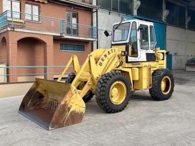 Benati 12 S 4X4 vendida por Massucco T. Srl