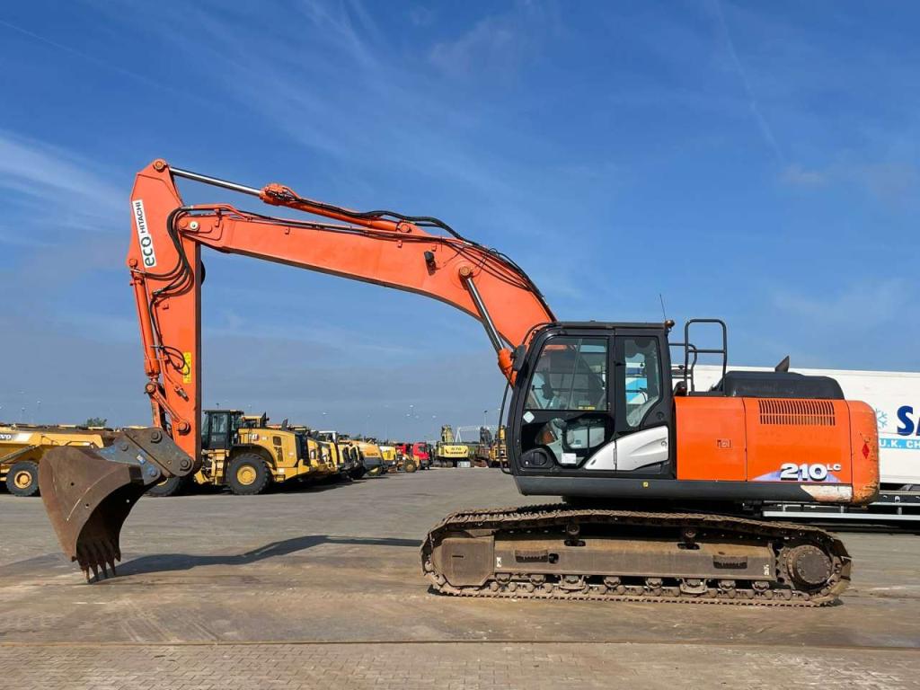 Hitachi ZX210LC-6 Foto 1