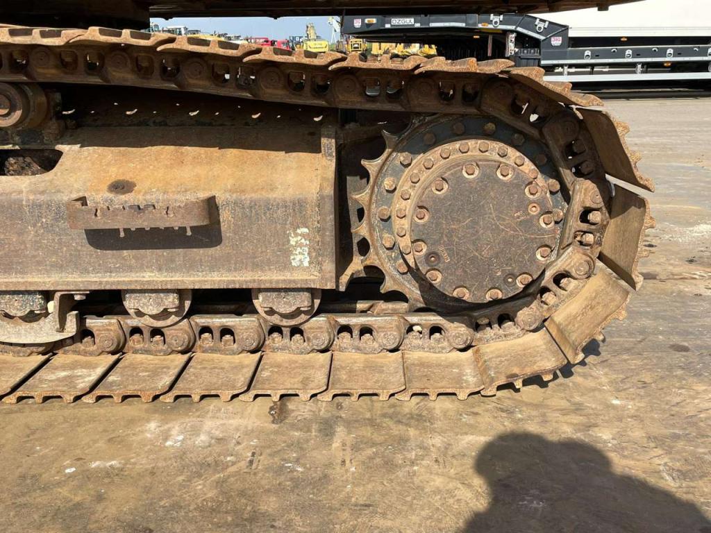 Hitachi ZX210LC-6 Foto 11