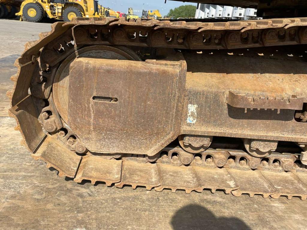 Hitachi ZX210LC-6 Foto 14