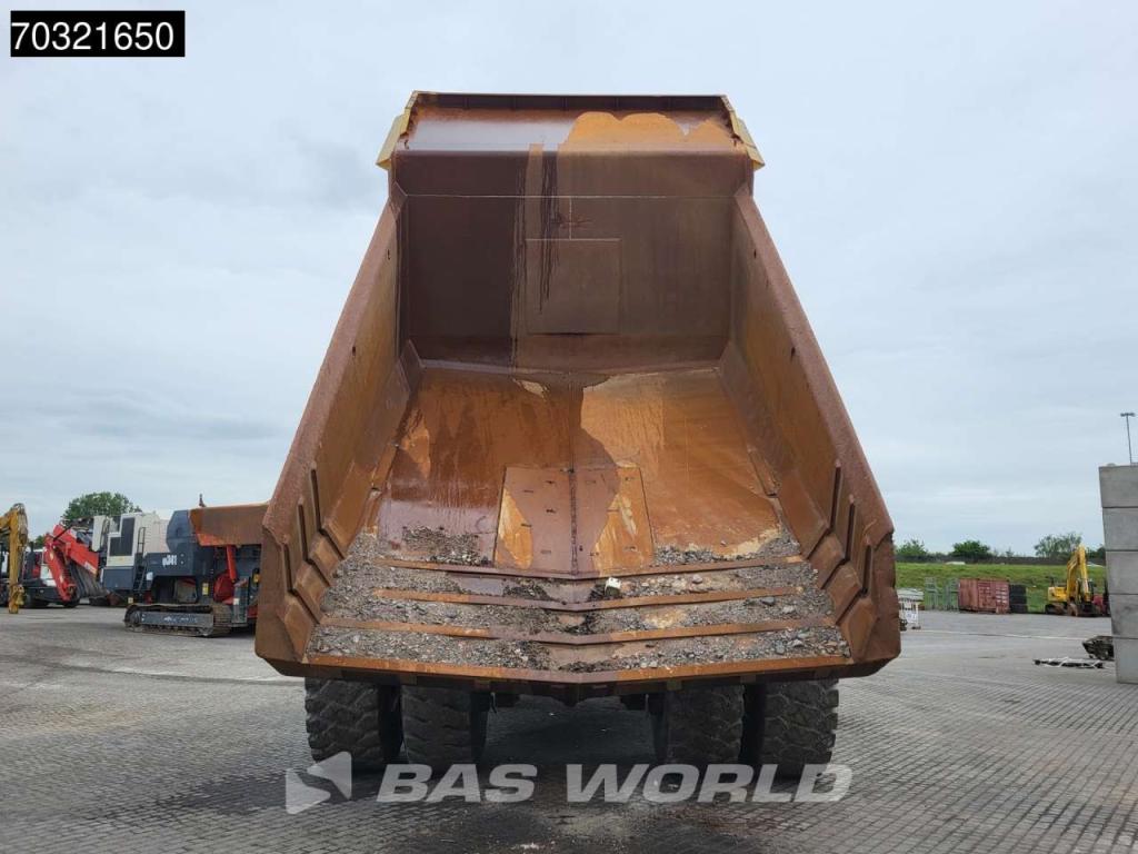 Komatsu HD605 -7E0 Foto 7
