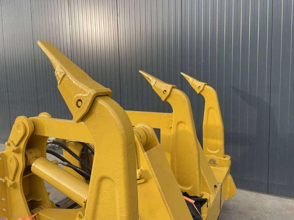 Komatsu D85 Foto 5