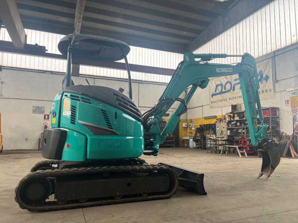 Kobelco SK30SR-6E Foto 4