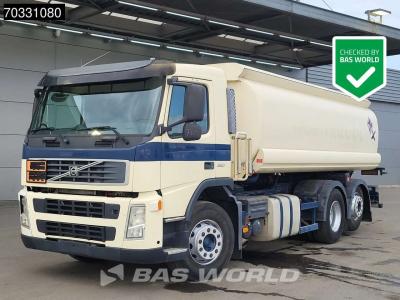Volvo FM 360 6X2 Esterer Fuel tanker 20.180 liter 5 compartments Lift+steering axle VEB+ Euro 4 vendida por BAS World B.V.