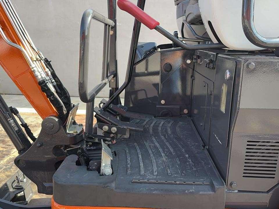 Hitachi ZX19U-5A YLR Foto 13