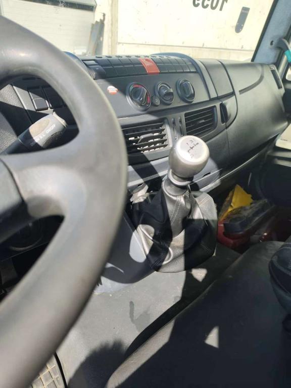 Iveco EUROCARGO 100E18 Foto 4