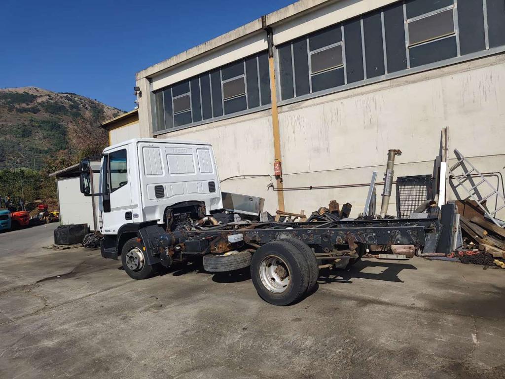 Iveco EUROCARGO 100E18 Foto 9