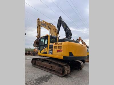Komatsu PC240NLC-10 vendida por Iveco Orecchia Spa