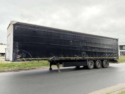 Schmitz Cargobull SCB*S3T Drankentrailer / 3 Axles / Speed Curtain vendida por Boss Machinery