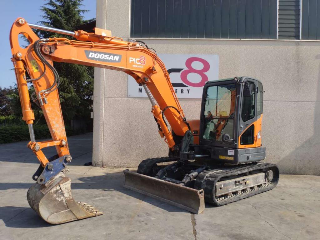 Doosan DX85-3 Foto 3